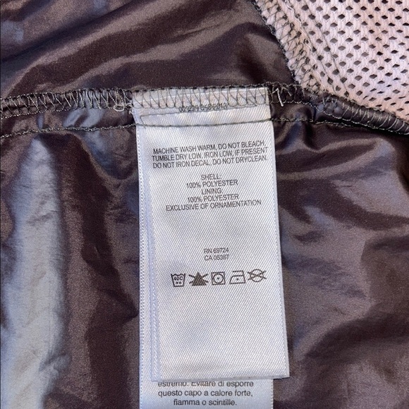 Columbia Women's Light Pink and Dark Gray Ski Jacket - Picture 8 of 9